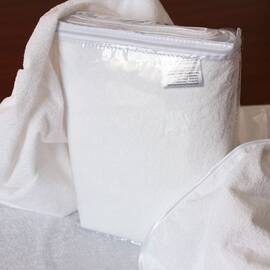 Простынь-наматрасник IGLEN махровая 200x220 с резинками по углам (200220А), Размер: 200x220, Способ крепления: резинки по углам