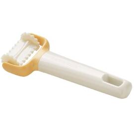 Ролик для вырезания квадратов с волнистыми краями DELICIA 4,0 см TESCOMA (630013)