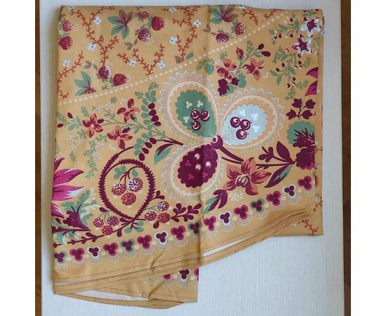 Скатерть Home Line круглая d230 ЯГІДКИ КРЕМ (134822)