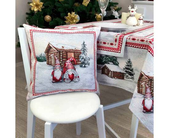 Наволочка 45х45 Snowfall Пара гномів біля хатинки Прованс (23806)
