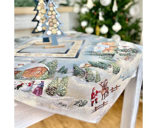 Скатертина гобеленова Різдво в Карпатах 97х100 LiMaSo (RUNNER723-100 (золотий люрекс)), Тип: скатерти, Цвет: бежевый, Форма скатерти: квадратная, Размер: 97x100, изображение 2