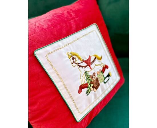 Наволочка новорічна бархатна вишивана 45х45 LiMaSo (NOVN06), Колір: червоний, Тип: наволочки, Розмір: 45x45, зображення 4