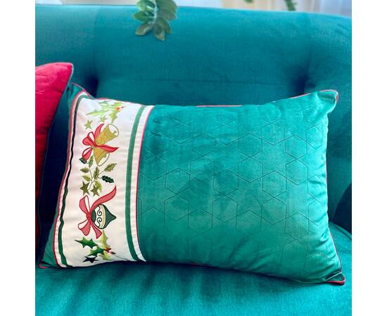 Наволочка новорічна оксамитова вишивана 40х60 LiMaSo (NOVN09)