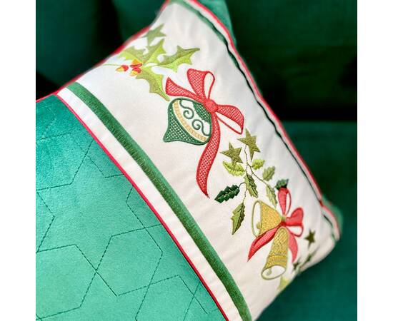 Наволочка новорічна оксамитова вишивана 40х60 LiMaSo (NOVN09)
