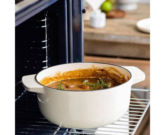 Кастрюля чугунная с крышкой KitchenAid, 22 см 3,3 л, цвет миндальный крем (CC006056-001), Тип: кастрюля, Объем: 3,3 л, Цвет: кремовый, изображение 4